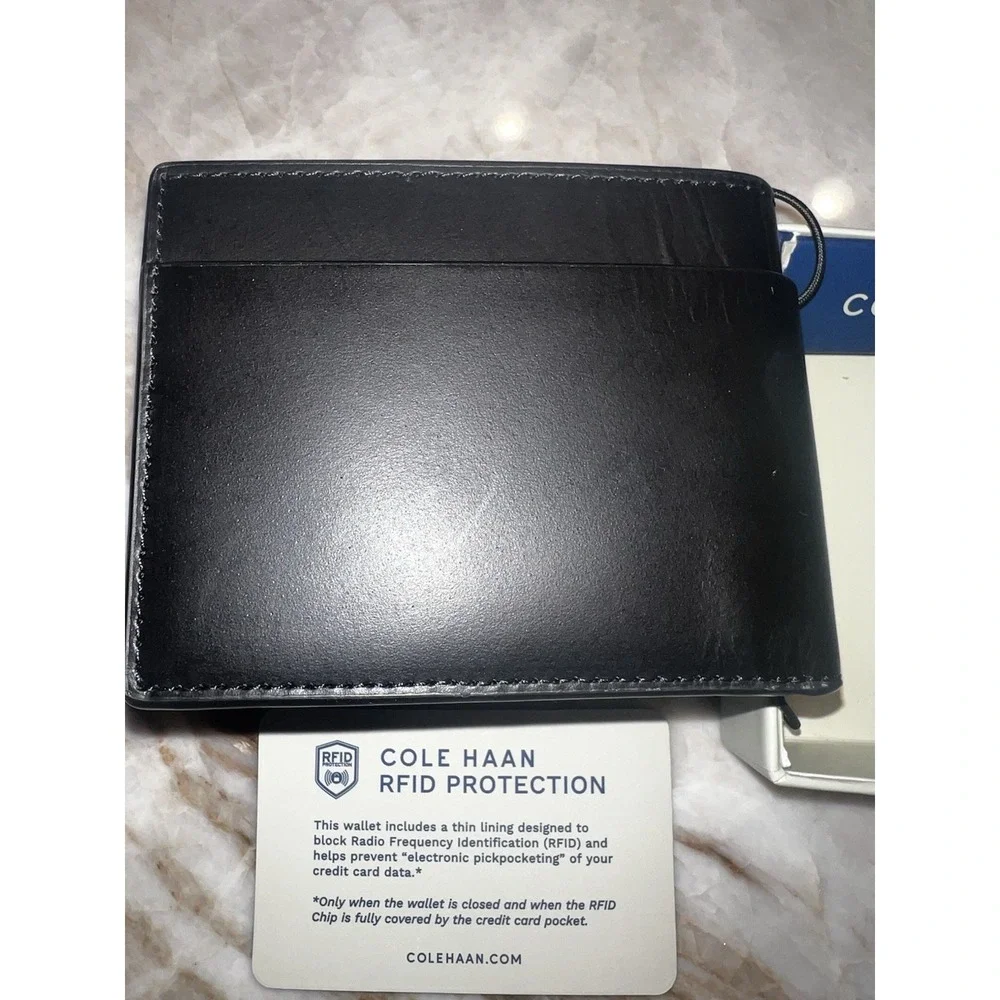 COLE HAAN MEN'S LEATHER RFID PROTECTED BIFOLD 6 POCKET WALLET BLACK (NEW in box)